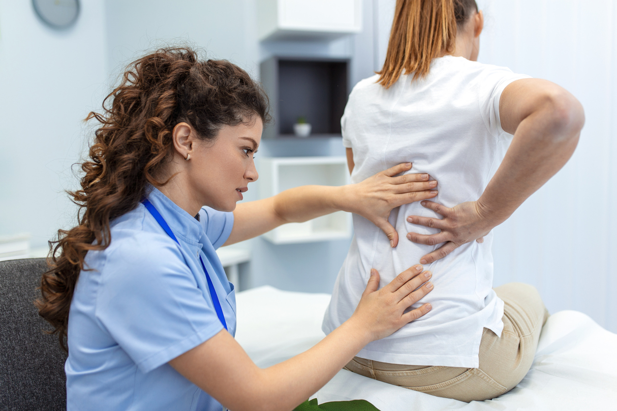 What Are the Symptoms of a Broken Tailbone?